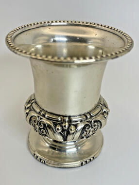 Vintage Ronson Waldorf Weighted Silver Plate Cigarette Holder 3" x 2.5"